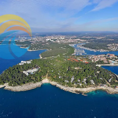 Oriana 898 * Pula