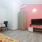 Oriana 898 Апартаменты *