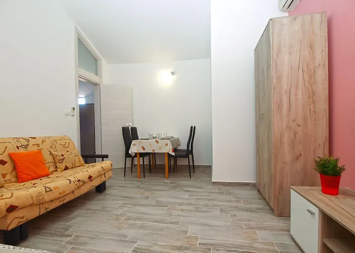 Apartman Oriana 898 *