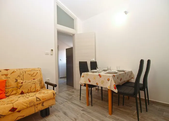 Apartman Oriana 898 *